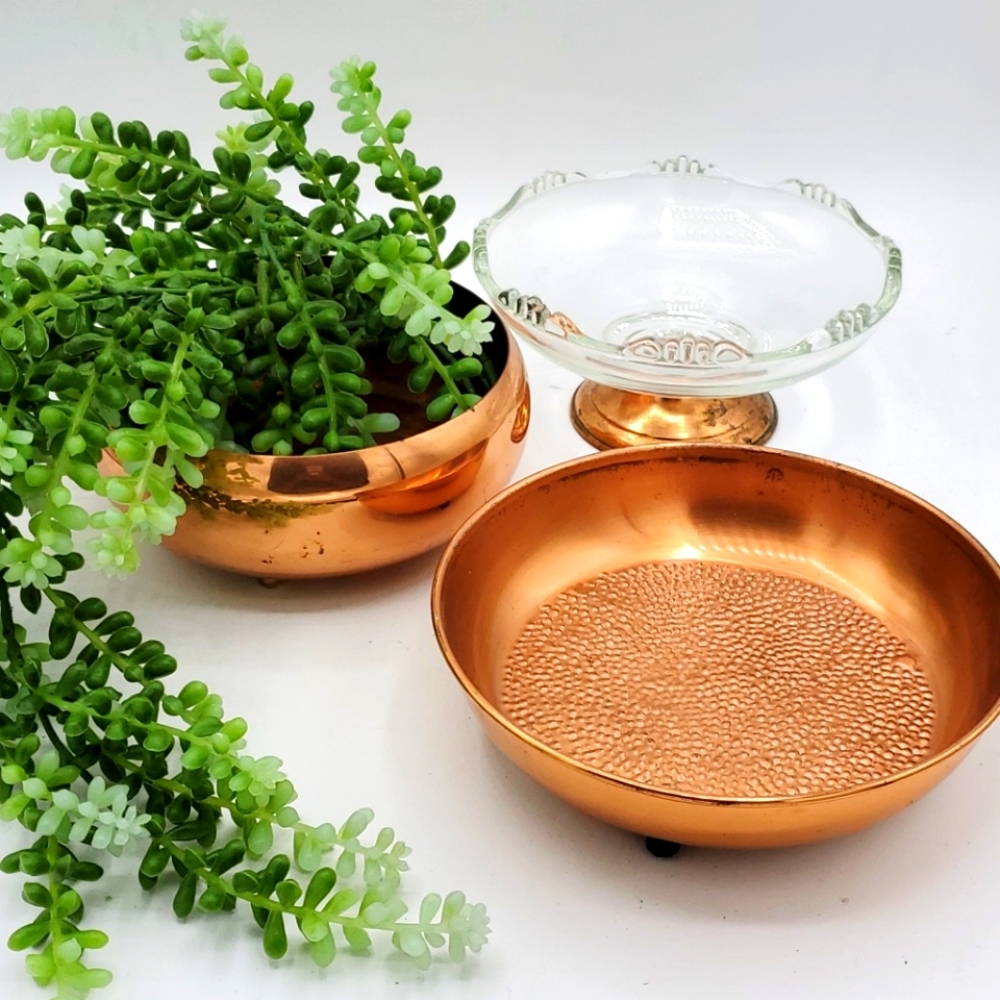 Vintage copperware bowl set